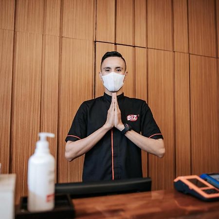 Biz Hotel Ambon Buitenkant foto
