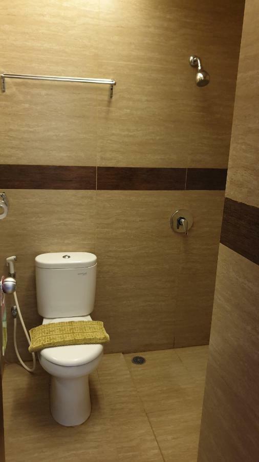Biz Hotel Ambon Buitenkant foto
